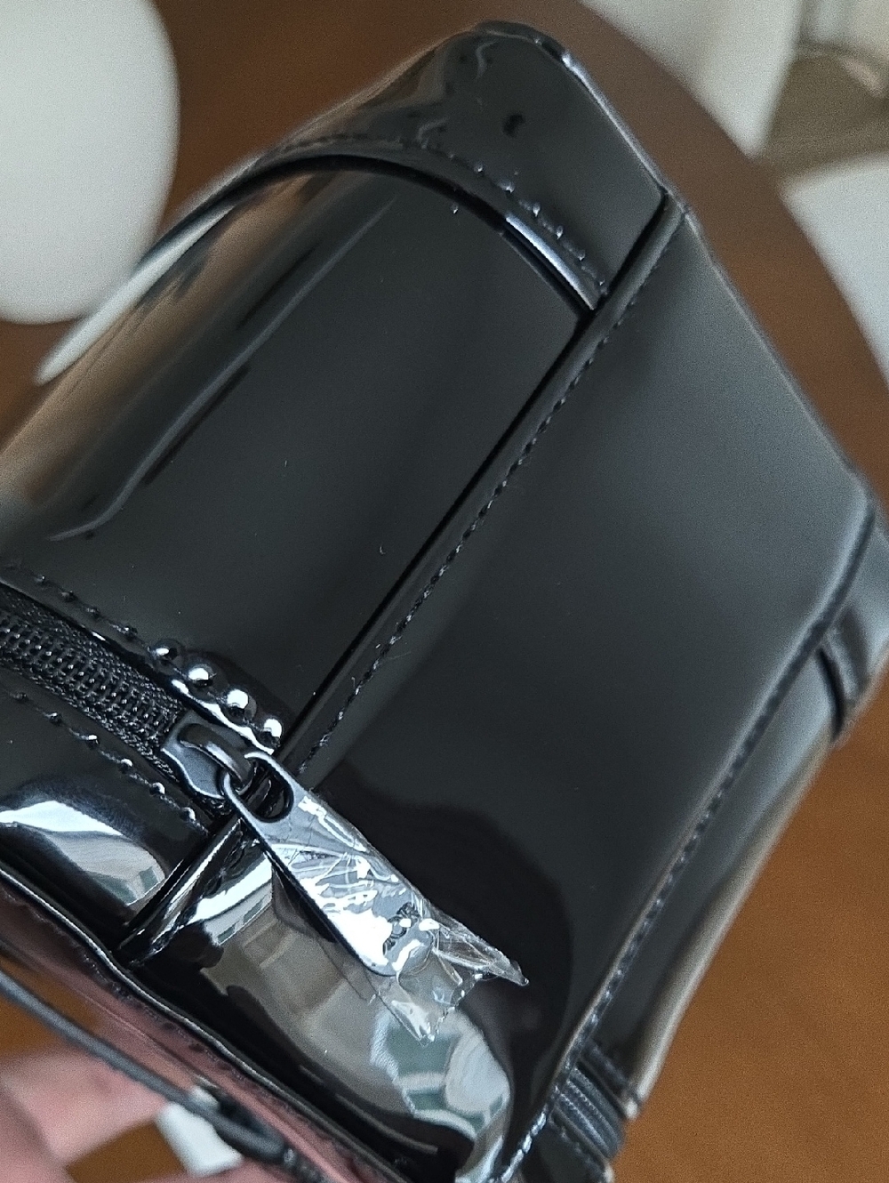 New in box Never Used DIOR VANITY CASE Black Patent Cosmetic Case Embossed CD - Picture 8 of 10
